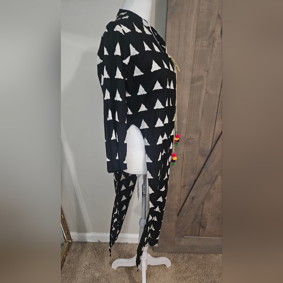 NAYO Black Printed Kurta With Hanging Pompom Detail. Size Medium - Picture 9 of 12